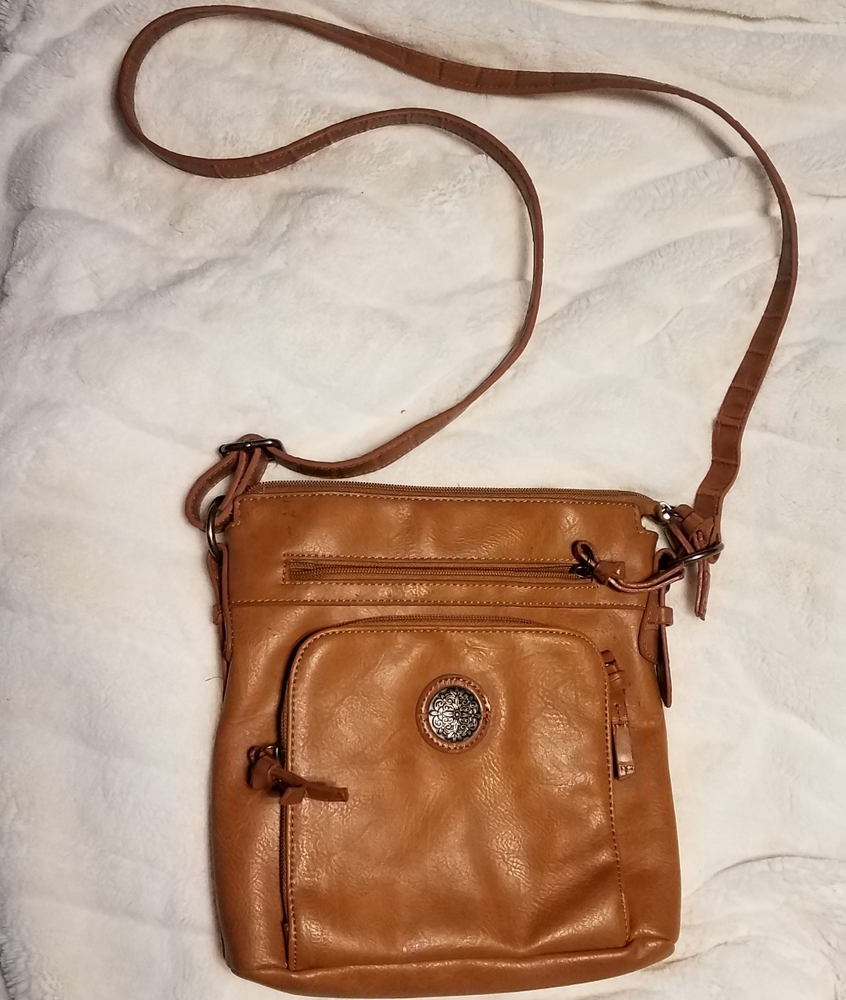 Cross body bag! Man made! Stylish!
